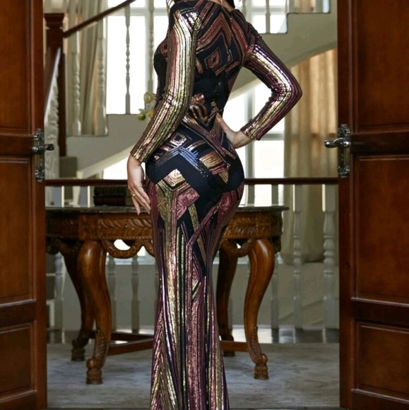 MULTICOLOR PARTY GEOMETRIC SEQUINED MAXI GOWN - Picture 4 of 10